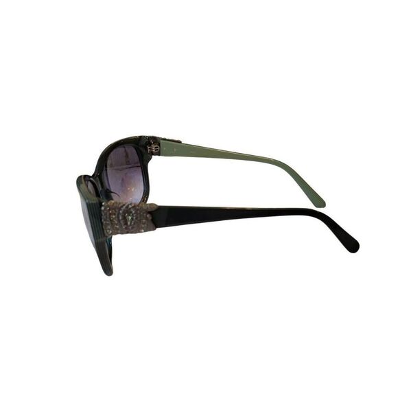 Vera Wang Galdora Black Sunglasses - Picture 15 of 16